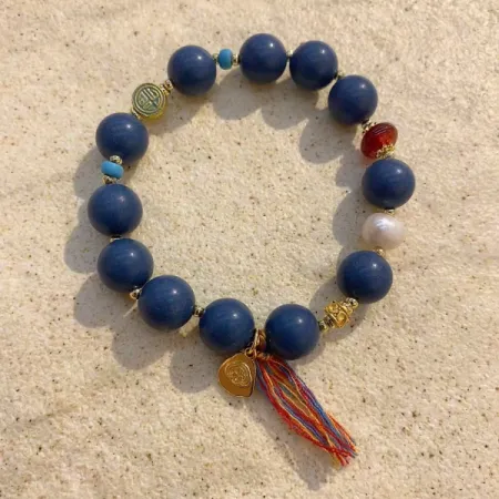 Four-leaf clover crystal bracelet, a new type of jewelry crystal bracelet Four-leaf clover crystal bracelet, a new type of jewelry crystal bracelet
